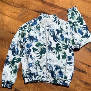 Stylish  Leaf Print Puffer Jacket